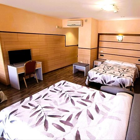 Hotel Pio XII フミーリャ エクステリア 写真